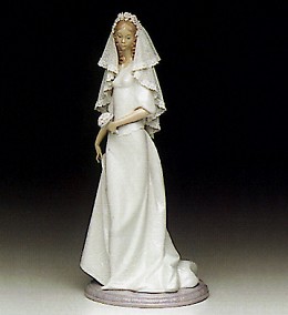 Bridal Portrait 1991-95 by Lladro Image is watermarked for copyright protection and is not present on the actual art work.
