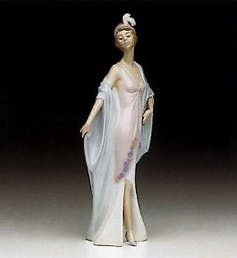 Sophisticate by Lladro Image is watermarked for copyright protection and is not present on the actual art work.