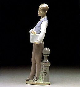 Hebrew Scholar 1993-96 by Lladro Image is watermarked for copyright protection and is not present on the actual art work.