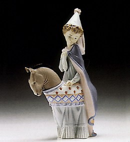 Medieval Princess 1994-96 *** by Lladro Image is watermarked for copyright protection and is not present on the actual art work.