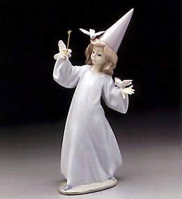 Magical Moment 1995-99 by Lladro Image is watermarked for copyright protection and is not present on the actual art work.