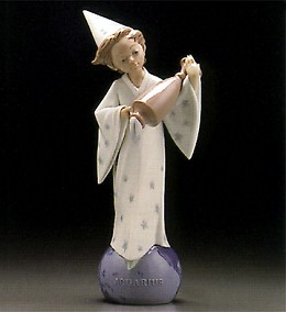 Aquarius 1995-97 by Lladro Image is watermarked for copyright protection and is not present on the actual art work.
