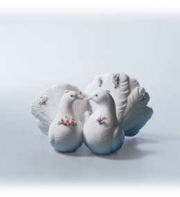 Kissing Doves with Flowers by Lladro Image is watermarked for copyright protection and is not present on the actual art work.