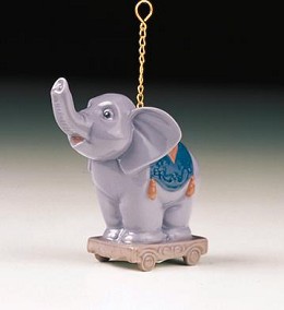 Circus Star by Lladro Image is watermarked for copyright protection and is not present on the actual art work.