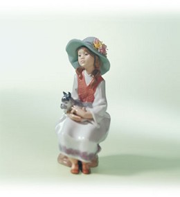 Daydreams by Lladro Image is watermarked for copyright protection and is not present on the actual art work.