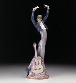 Spanish Dance 1997-2000 by Lladro Image is watermarked for copyright protection and is not present on the actual art work.