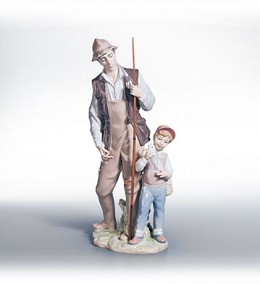 A Father's Pride 1998-02 by Lladro Image is watermarked for copyright protection and is not present on the actual art work.