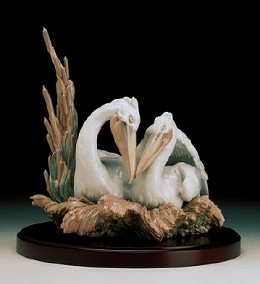 The Pelicans  (1000) by Lladro Image is watermarked for copyright protection and is not present on the actual art work.
