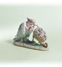 How Skillful! by Lladro Image is watermarked for copyright protection and is not present on the actual art work.
