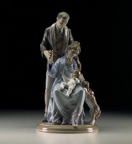 Grandparents Joy 1998-2000 by Lladro Image is watermarked for copyright protection and is not present on the actual art work.