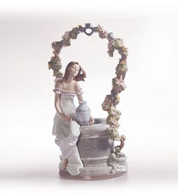A Wish For Love by Lladro Image is watermarked for copyright protection and is not present on the actual art work.