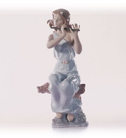 Graceful Tune 1999-02 by Lladro Image is watermarked for copyright protection and is not present on the actual art work.
