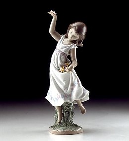 Garden Dance 1999 Special Event Figure by Lladro Image is watermarked for copyright protection and is not present on the actual art work.
