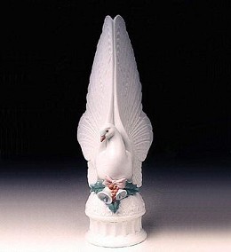 Message Of Peace -98 Treetopper by Lladro Image is watermarked for copyright protection and is not present on the actual art work.