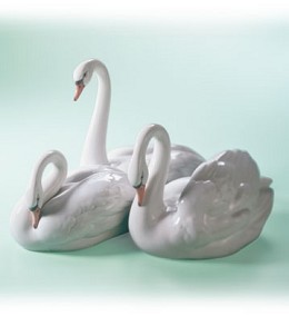 Elegant Trio 1999-02 by Lladro Image is watermarked for copyright protection and is not present on the actual art work.