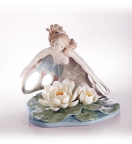Wings Of Fantasy by Lladro Image is watermarked for copyright protection and is not present on the actual art work.