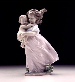 Playing Mom 2000 Event by Lladro Image is watermarked for copyright protection and is not present on the actual art work.
