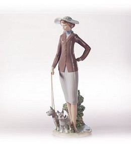 Walking The Dogs by Lladro Image is watermarked for copyright protection and is not present on the actual art work.
