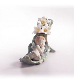 Dreaming On Dew Drops by Lladro Image is watermarked for copyright protection and is not present on the actual art work.