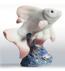 Pond Dreamer by Lladro Image is watermarked for copyright protection and is not present on the actual art work.