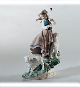 Country Life by Lladro Image is watermarked for copyright protection and is not present on the actual art work.