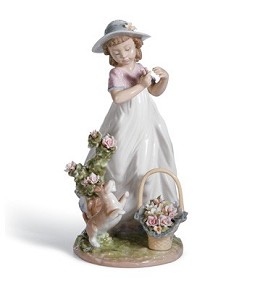 Joy In The Garden by Lladro Image is watermarked for copyright protection and is not present on the actual art work.