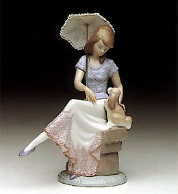 Picture Perfect 5th Anv. Society 1990 by Lladro Image is watermarked for copyright protection and is not present on the actual art work.