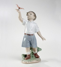 Flying Free by Lladro Image is watermarked for copyright protection and is not present on the actual art work.