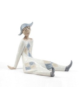 Wistful Memories by Lladro Image is watermarked for copyright protection and is not present on the actual art work.