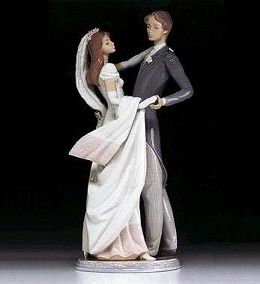 I Love Truly by Lladro Image is watermarked for copyright protection and is not present on the actual art work.