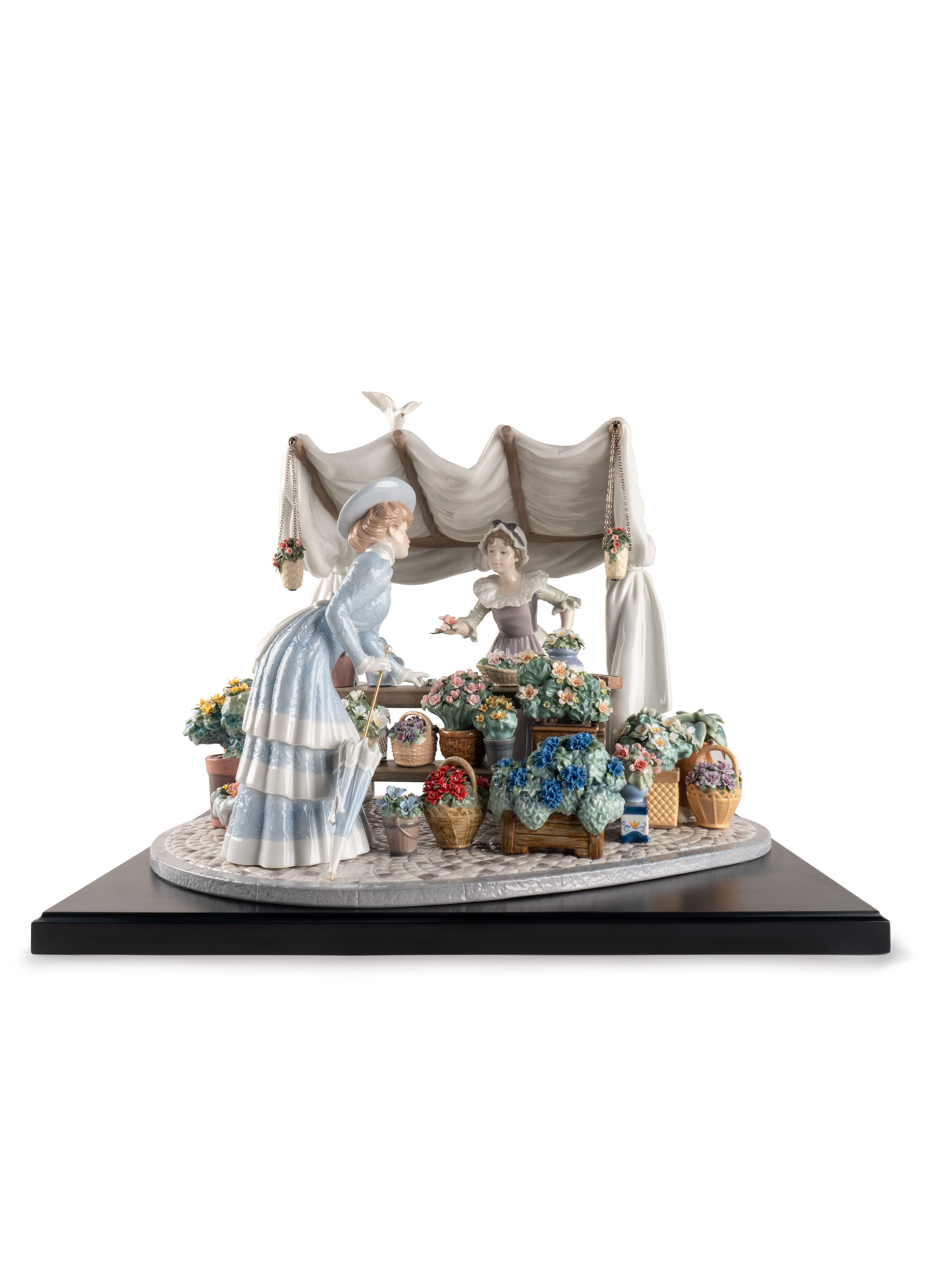 Lladro Flowers market 01002023