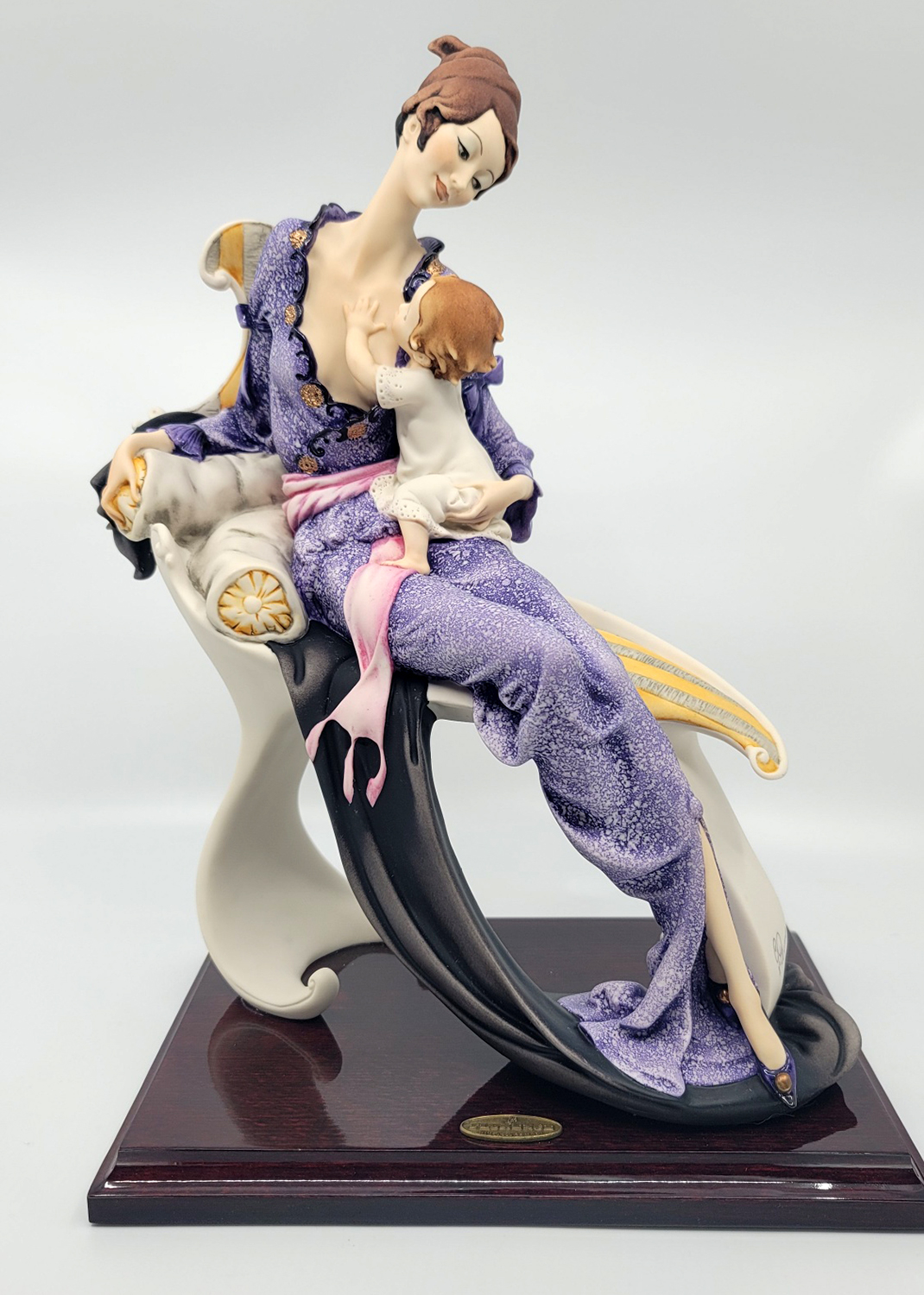 Giuseppe Armani Mother And Child Signed 405C. Limited Edition Sculpture.
