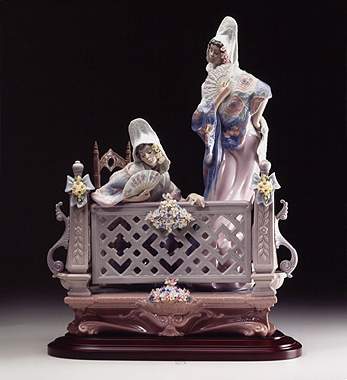 Lladro On The Balcony 1998-02 1826G Porcelain Figurine