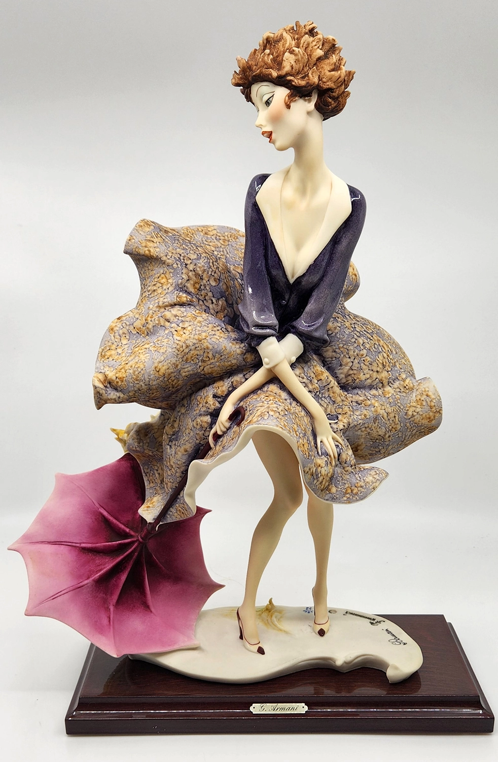 The Umbrella - Autumn by Giuseppe Armani | Elegant Porcelain