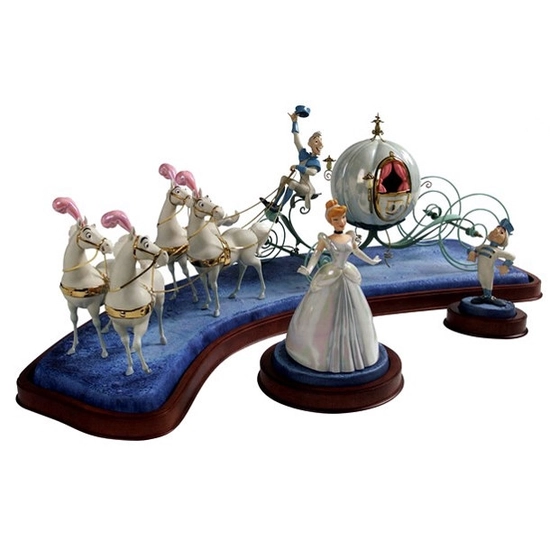 Cinderella & Coach Off To The Ball by WDCC Disney Classics