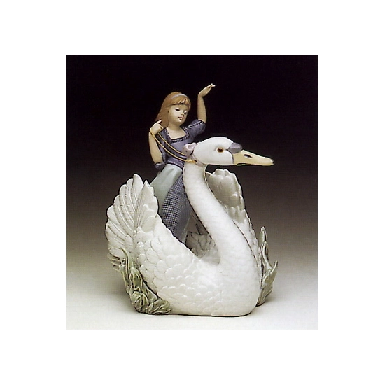 美品　LLADRO スワン Amazon.com: Lladró Elegant Swan Figurine : Home & Kitchen