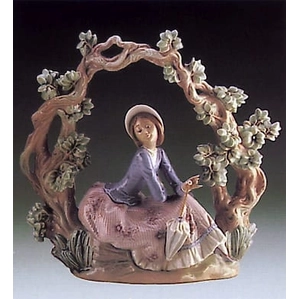 Lladro Girl Sitting Under Trellis Porcelain Figurine