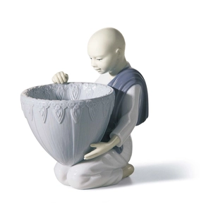 Lladro Potpourri Offer (Blue) Porcelain Figurine