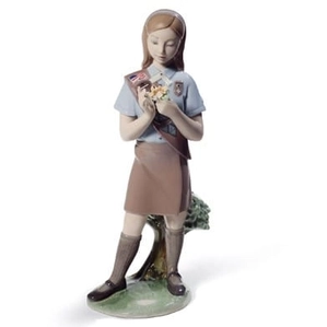 Lladro Girl Scout Brownie Porcelain Figurine
