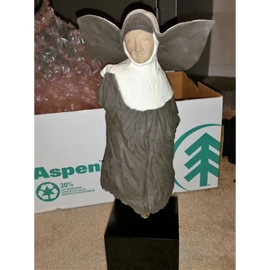 Lladro Nun 
