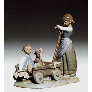 Lladro Girl With Wheelbarrow 1973-81-1245G