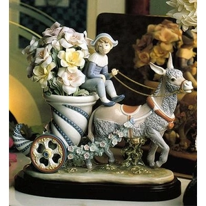 Lladro Fantasia Le5000 1986-2001 Porcelain Figurine