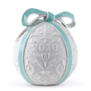 Lladro Christmas Ball 2010 Ornament Porcelain Figurine