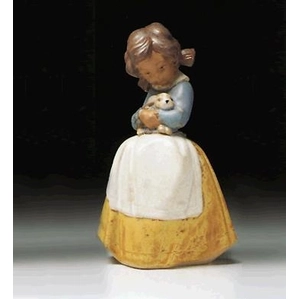 Lladro Tenderness 1978-2000 Porcelain Figurine