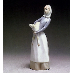 Amazon.com: Lladro Figurine 4505 Girl with Lamb : Home & Kitchen