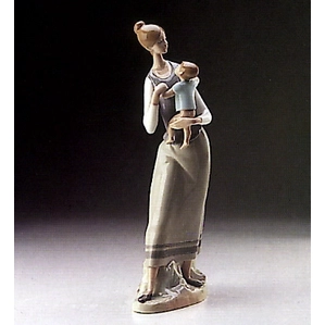 Mother And Child 1970-97 by Lladro | Handcrafted Spanish
