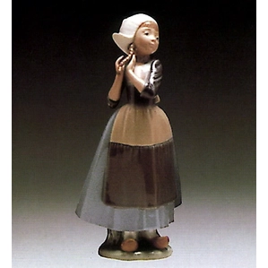 LLADRO  子豚を抱く少女　　新品 Flowers for Mommy Girl Figurine | Lladró® Australia