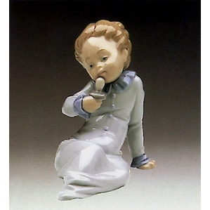 Lladro Baby with Pacifier 1982-85 Porcelain Figurine