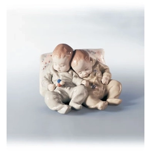 リヤドロ 赤ちゃんの夢 5772 LLADRO LITTLE DREAMERS Little Dreamers by Lladro | Handcrafted Spanish Porcelain
