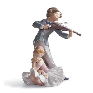 Lladro Captivating Melody Porcelain Figurine